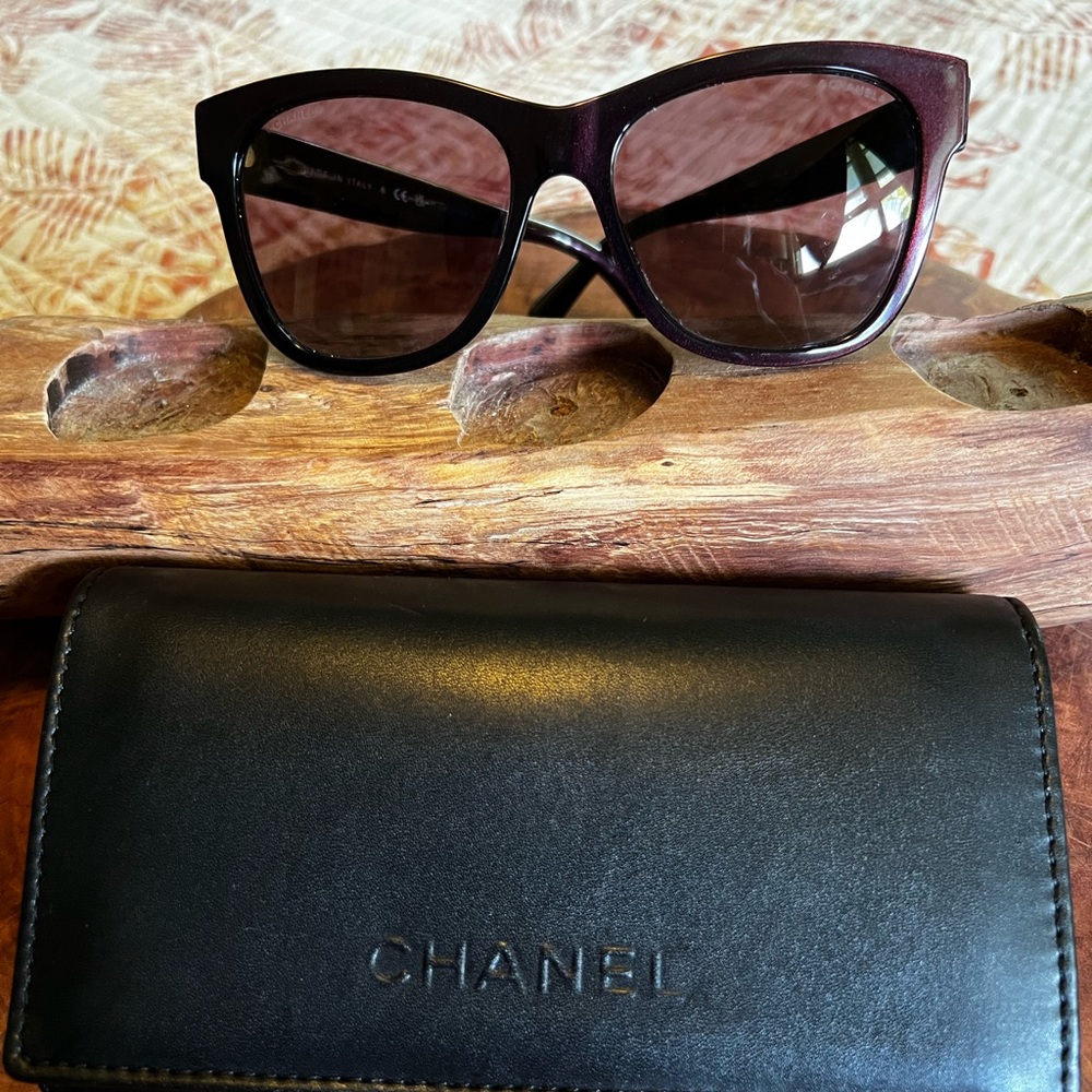 CHANEL Women's Sunglasses - Bordeaux Gray with Purple Lenses - Picture 4 of 8